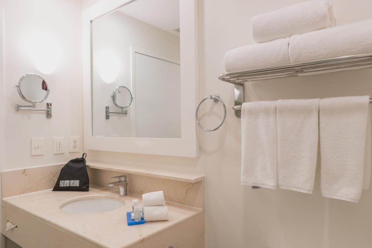 Holiday Inn Express & Suites Silao Aeropuerto Terminal By Ihg מראה חיצוני תמונה